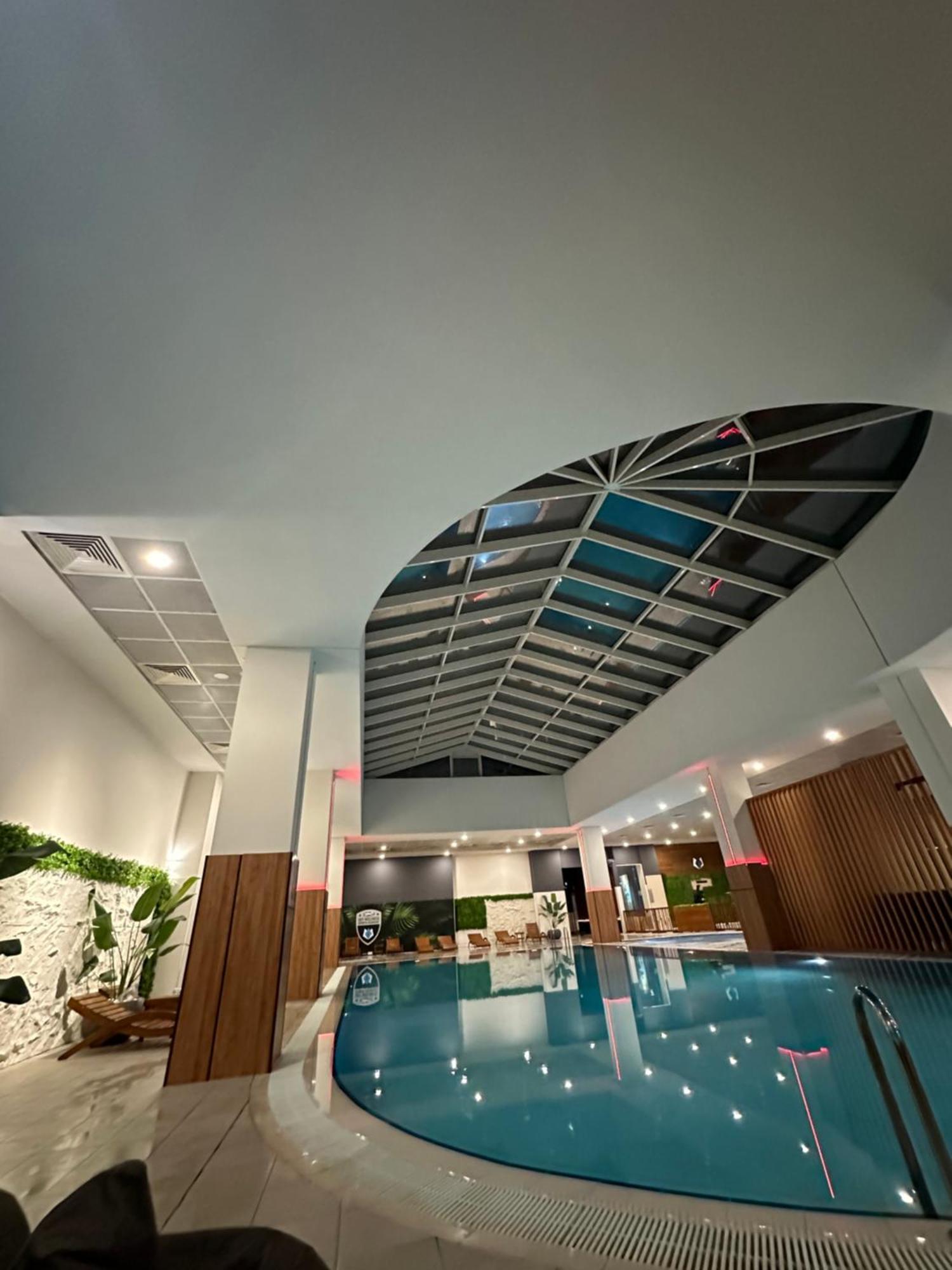 Cevahir Sky City Apartment With Spa, Pool & Fitness Included Skopje Exterior foto